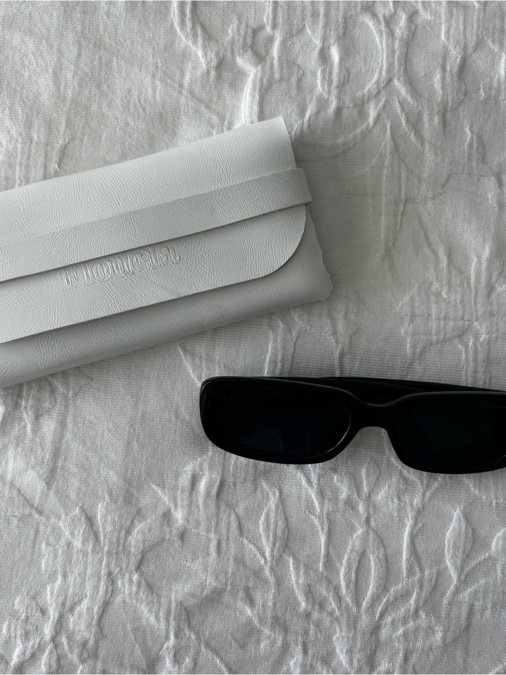 Black Sunglasses With Case